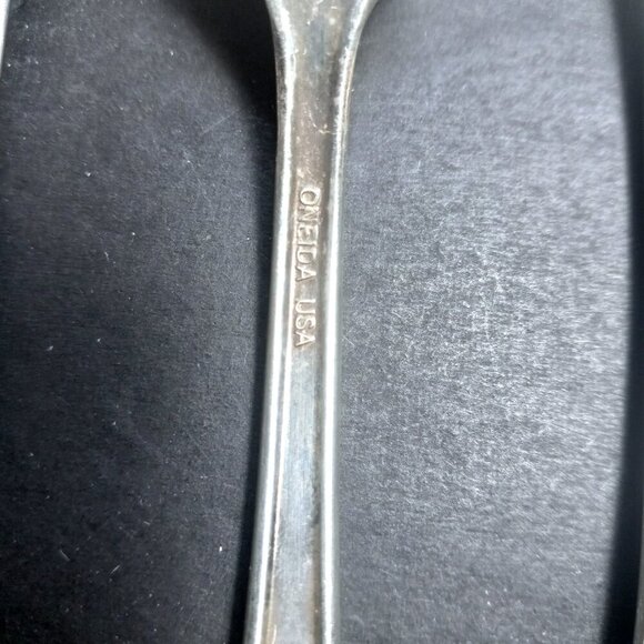 Canadian Armed Forces Vintage Flatware Lot Silver Plated Oneida 2 Forks 2 Knives - Picture 7 of 9